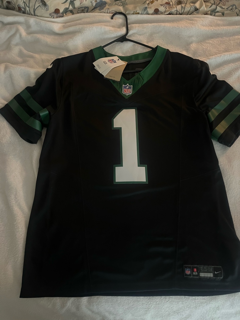 Brand New NFL Nike Sauce Gardner New York Jets #1 Jersey in black Size Large NWT - Picture 3 of 7
